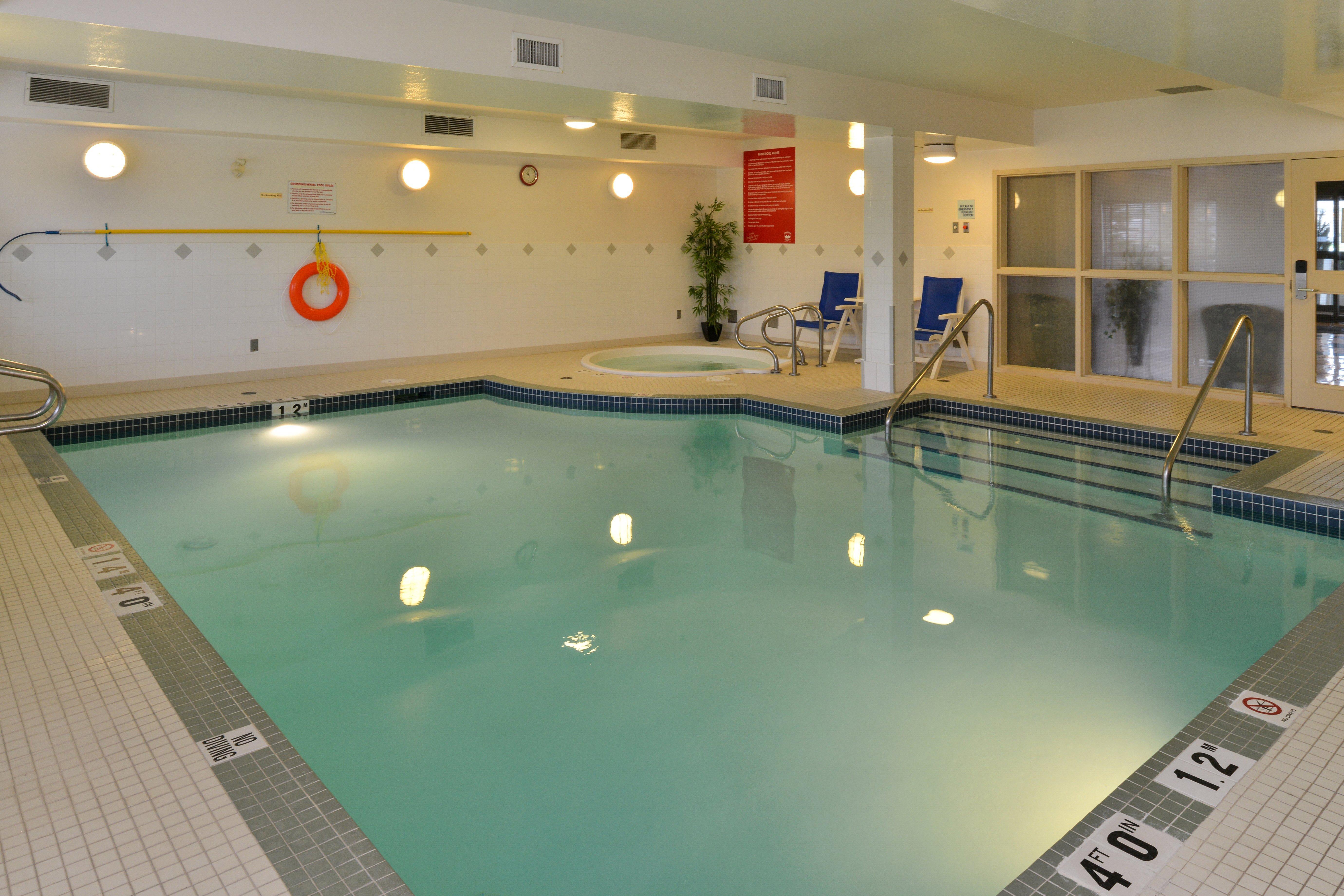 Holiday Inn Express Edmonton North By Ihg Экстерьер фото