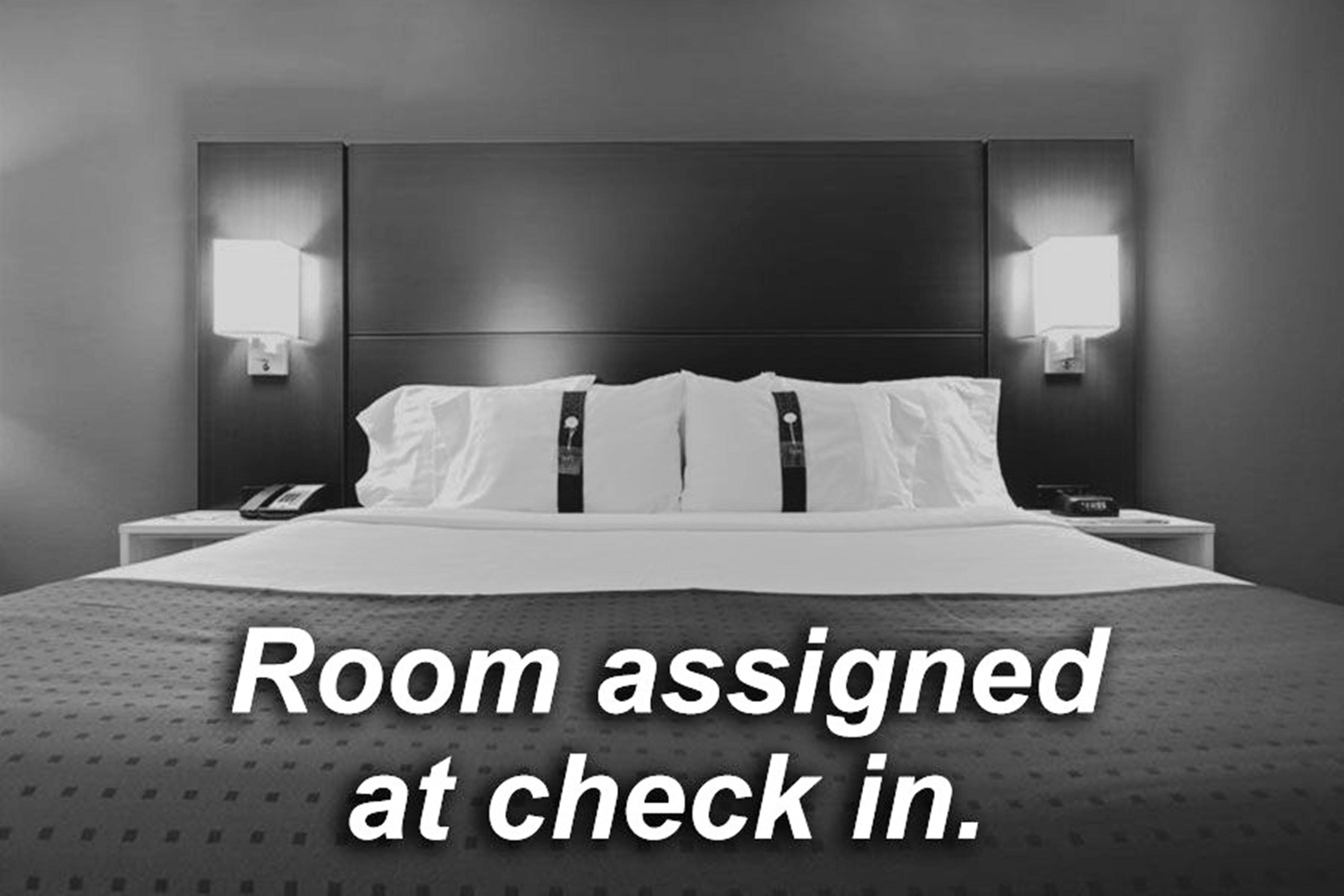 Holiday Inn Express Edmonton North By Ihg Экстерьер фото