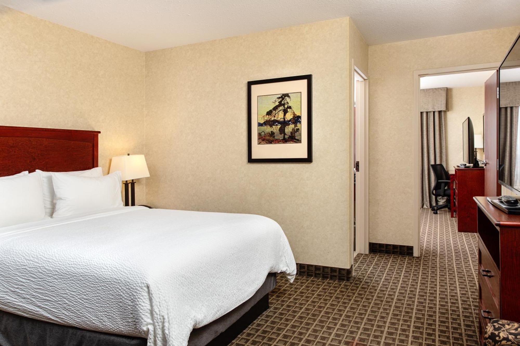 Holiday Inn Express Edmonton North By Ihg Экстерьер фото