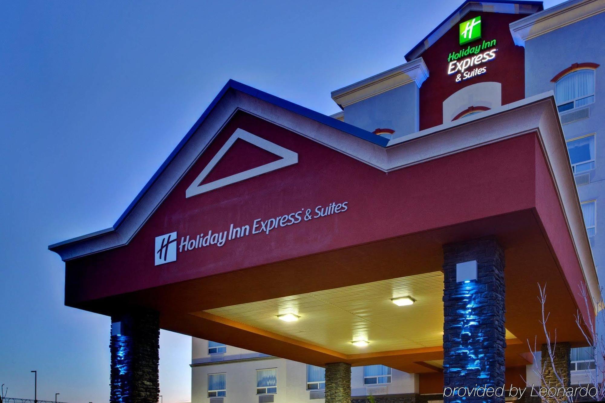 Holiday Inn Express Edmonton North By Ihg Экстерьер фото