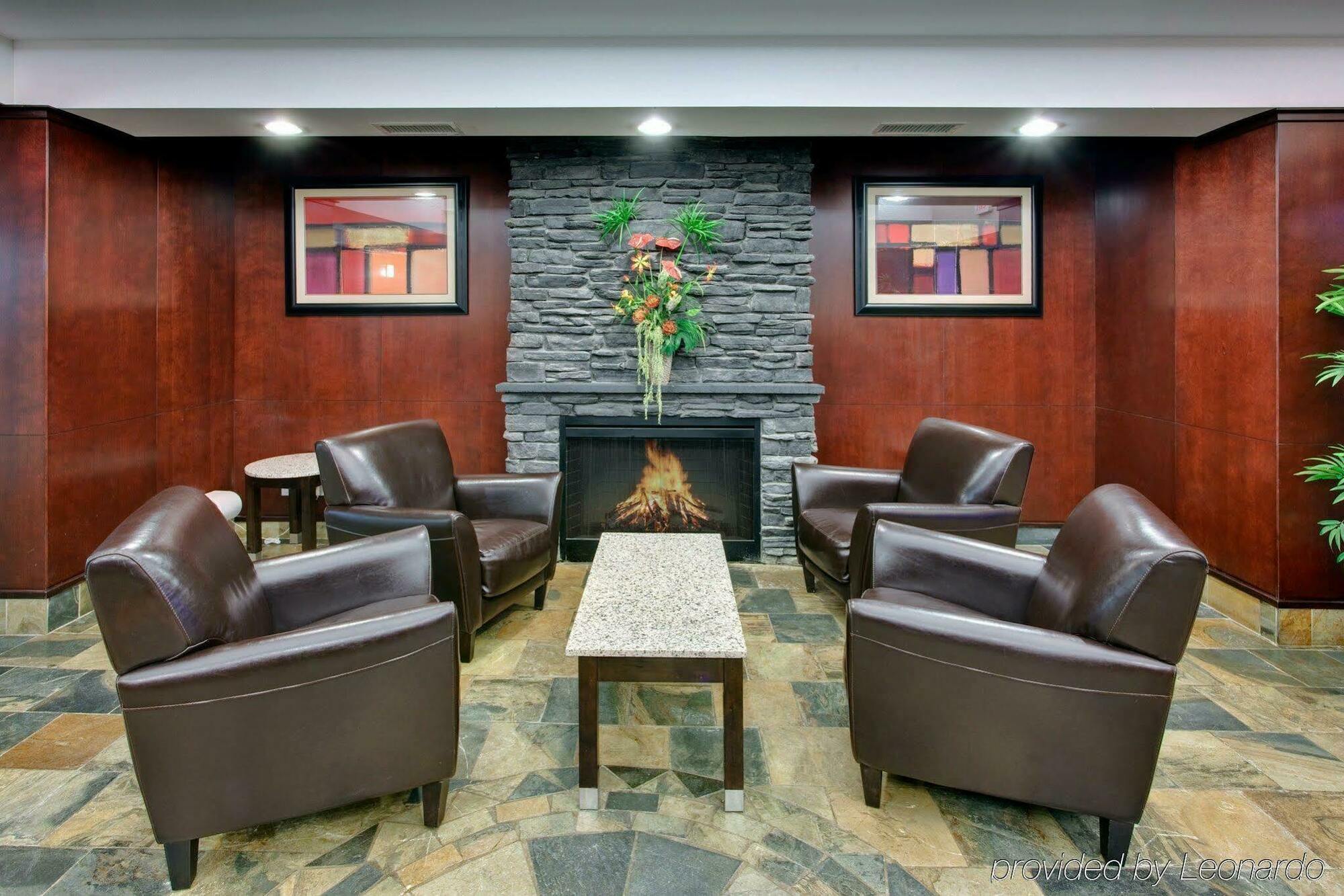 Holiday Inn Express Edmonton North By Ihg Экстерьер фото